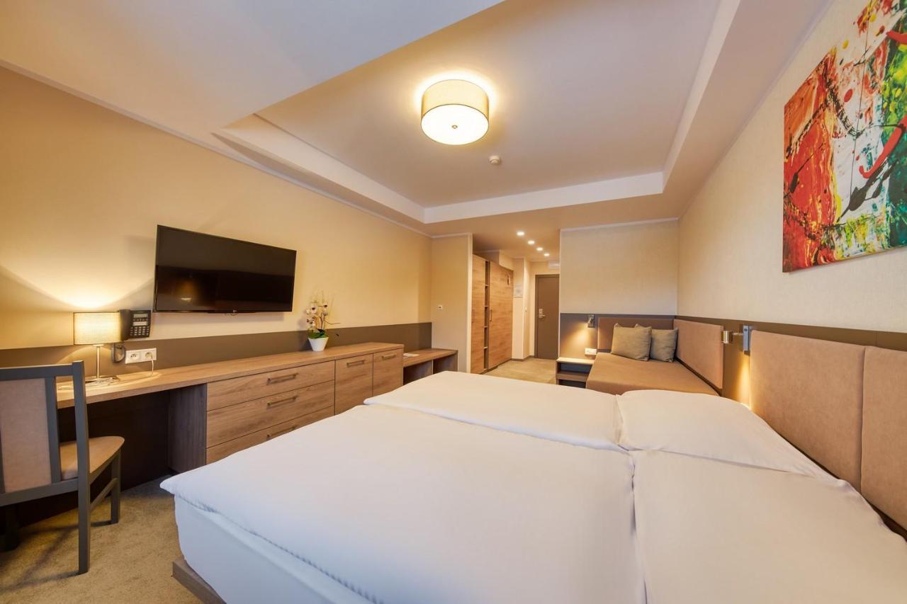 Hotel Panorama Resort Strbske Pleso Luaran gambar